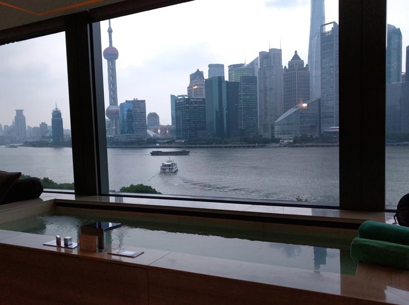 ../Images/HSU,YA-YUN Banyan Tree Shanghai On The Bund.jpg